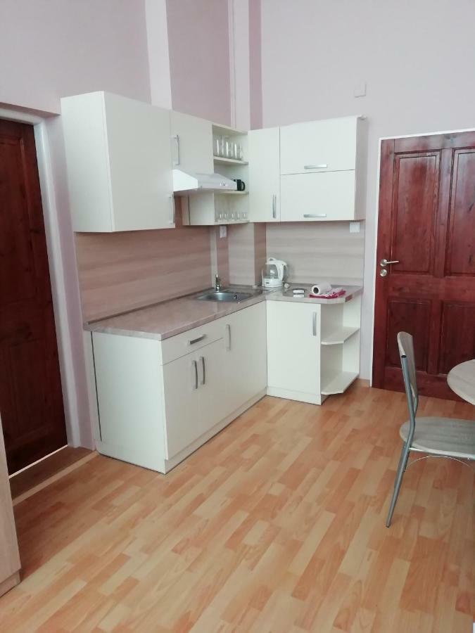Apartman Lux Prešov Buitenkant foto