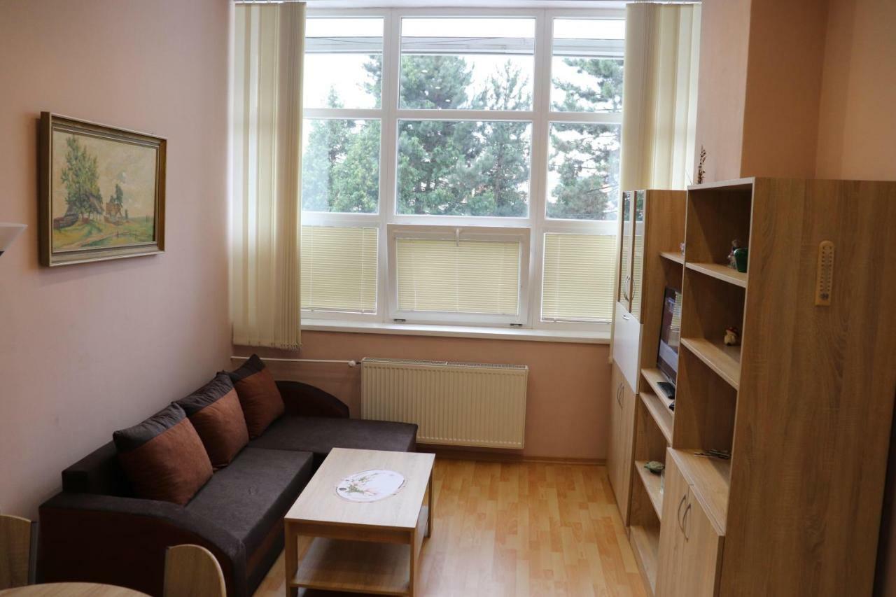 Apartman Lux Prešov Buitenkant foto